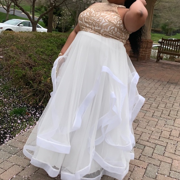 Prom dress - Picture 2 of 3